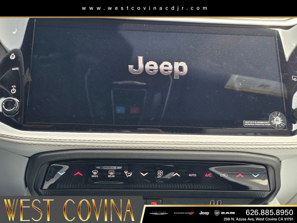 New 2026 Bright White Clear-Coat Exterior Paint Jeep Limited image 20
