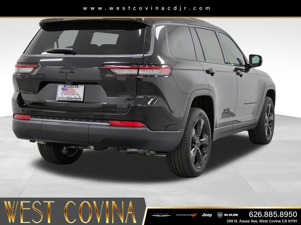 New 2026 Diamond Black Crystal Pearl-Coat Exterior Paint Jeep Limited image 5