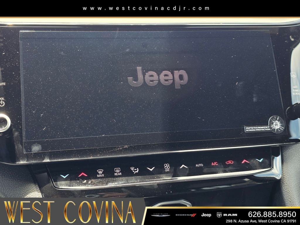 New 2026 Diamond Black Crystal Pearl-Coat Exterior Paint Jeep Limited image 22
