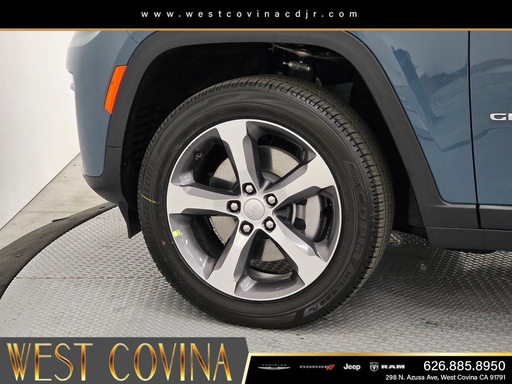 New 2026 Steel Blue Exterior Paint Jeep Limited image 9