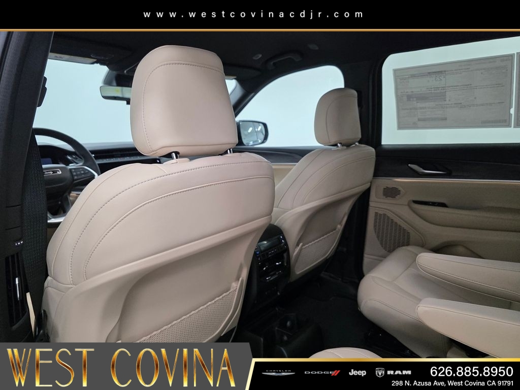 New 2026 Steel Blue Exterior Paint Jeep Limited image 12