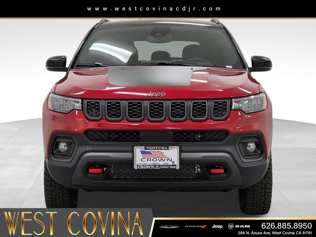 New 2026 Red Hot Pearl-Coat Exterior Paint Jeep Trailhawk image 2