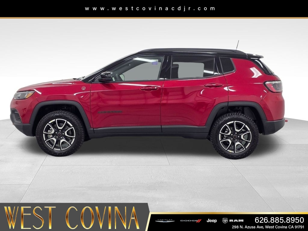New 2026 Red Hot Pearl-Coat Exterior Paint Jeep Trailhawk image 8