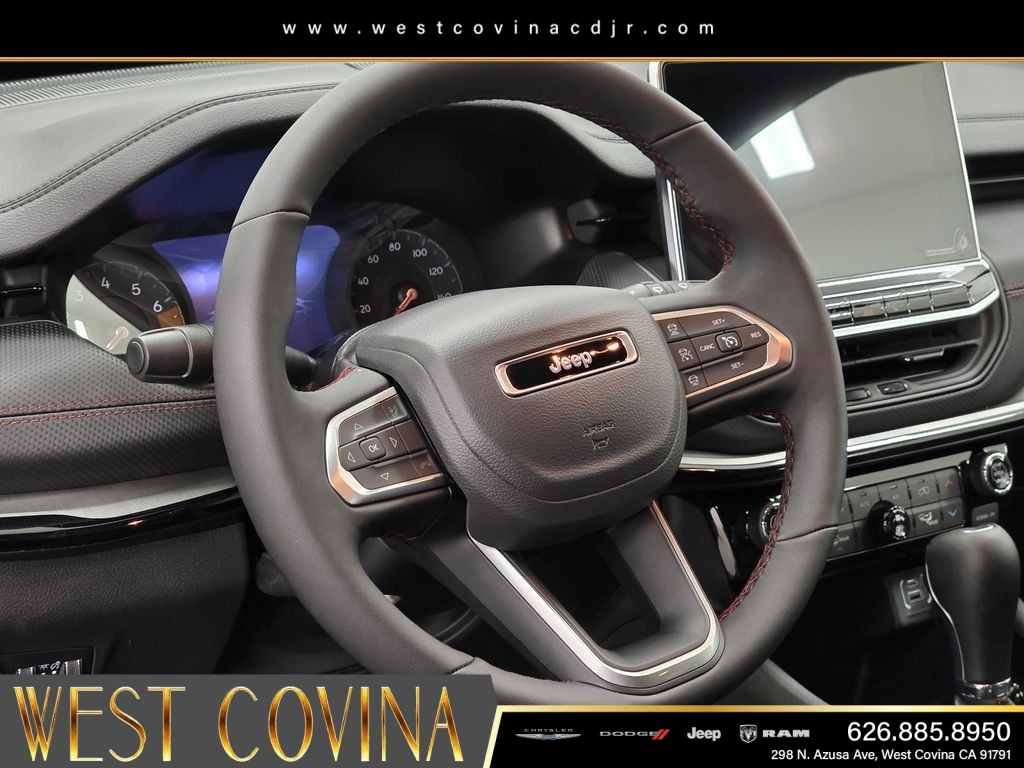 New 2026 Red Hot Pearl-Coat Exterior Paint Jeep Trailhawk image 17