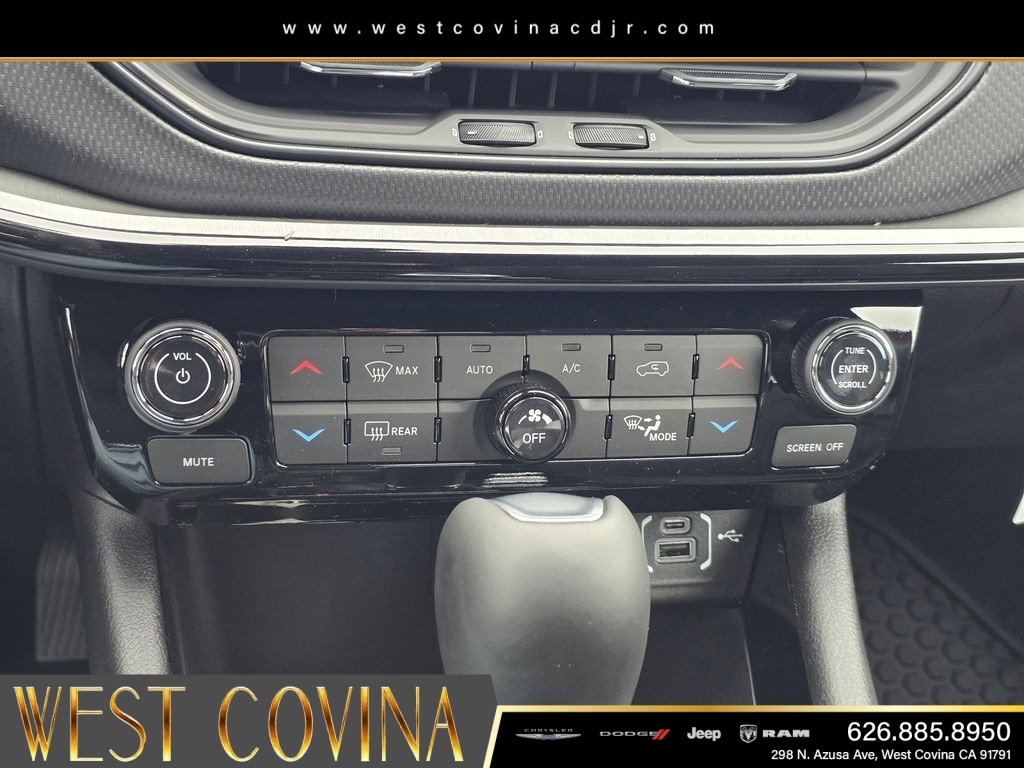 New 2026 Red Hot Pearl-Coat Exterior Paint Jeep Trailhawk image 20