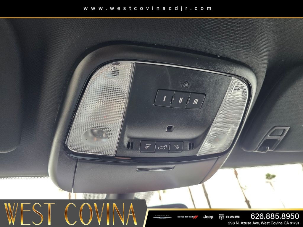 New 2026 Diamond Black Clear-Coat Exterior Paint Dodge GT image 18