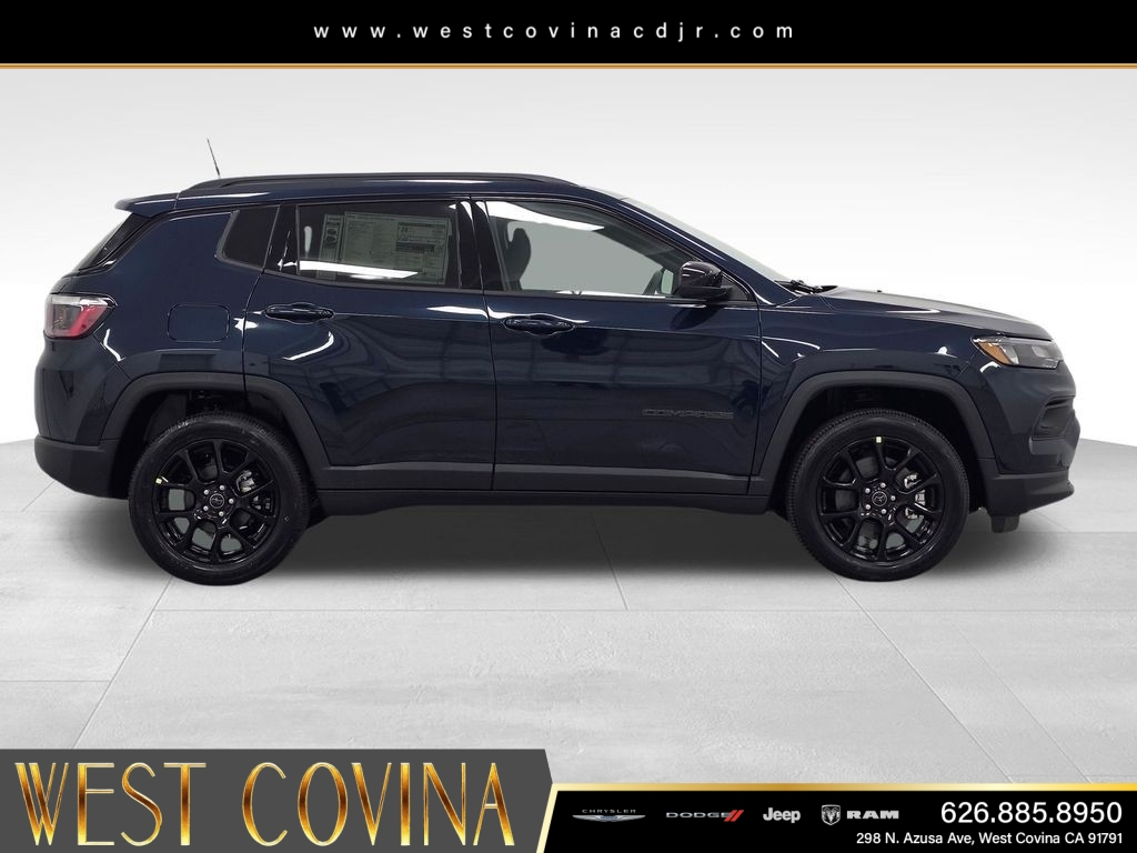New 2026 Fathom Blue Pearl Coat Jeep Latitude image 4
