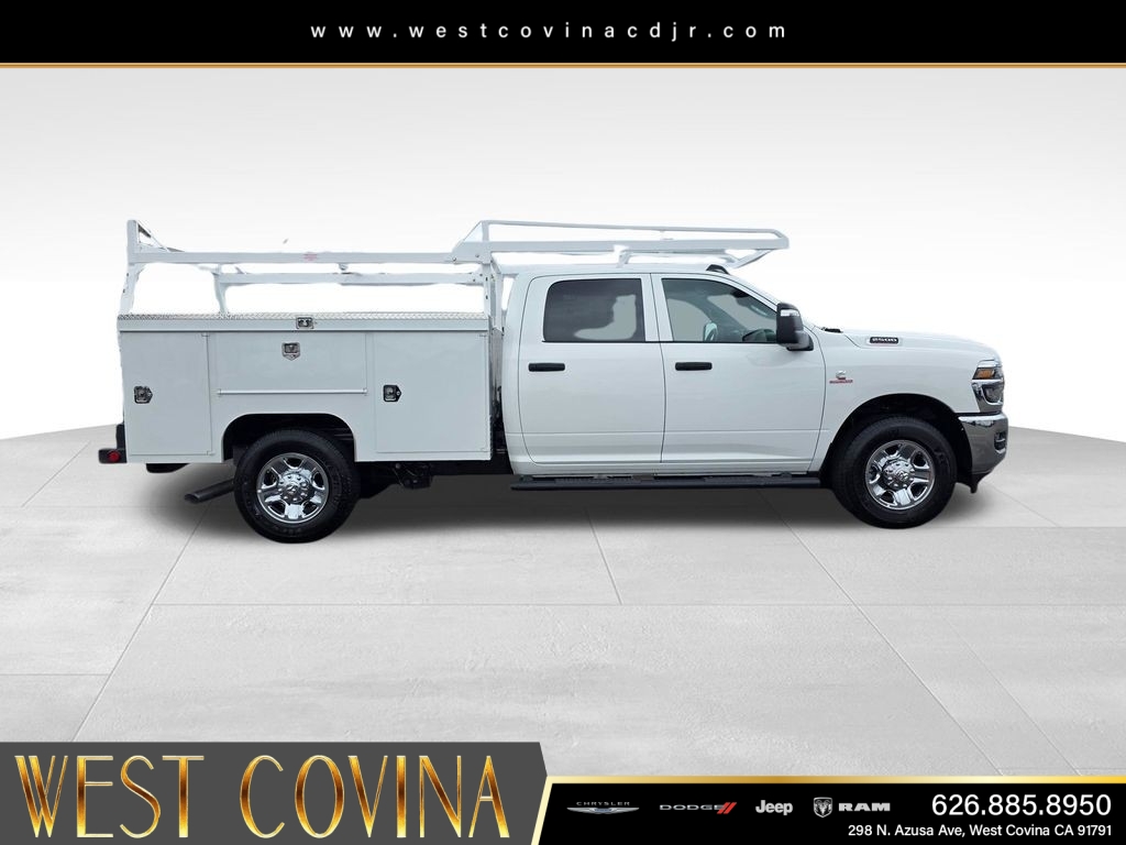 New 2026 Bright White Clearcoat RAM Tradesman image 4