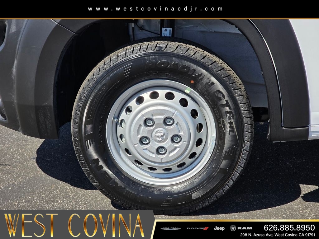 New 2026 Bright White Clearcoat RAM Base image 9