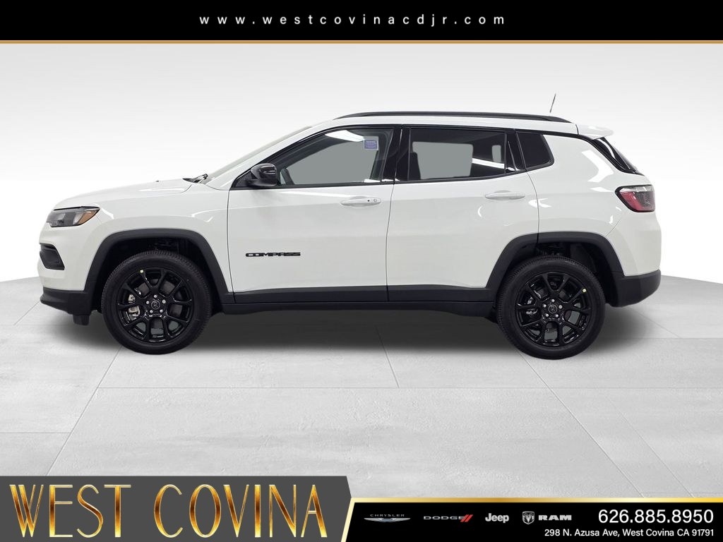 New 2026 Bright White Clearcoat Jeep Latitude image 8