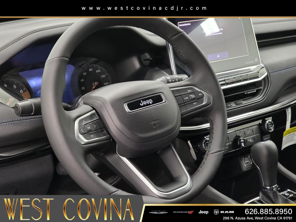 New 2026 Bright White Clearcoat Jeep Latitude image 14
