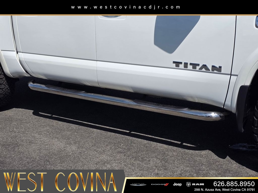 Used 2017 White Nissan PRO-4X image 10