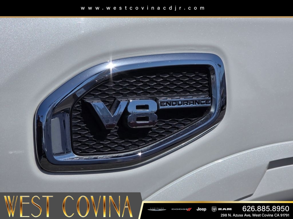Used 2017 White Nissan PRO-4X image 12