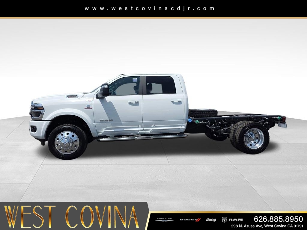 New 2026 Bright White Clearcoat RAM Tradesman image 2