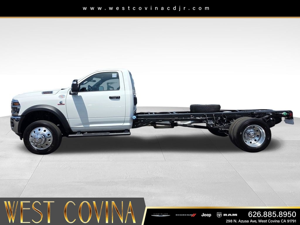 New 2026 Bright White Clear-Coat Exterior Paint RAM Tradesman image 3