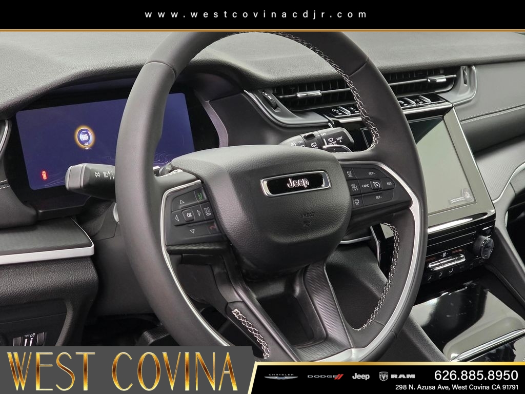 New 2026 Baltic Gray Metallic Clear-Coat Exterior Paint Jeep Laredo image 15