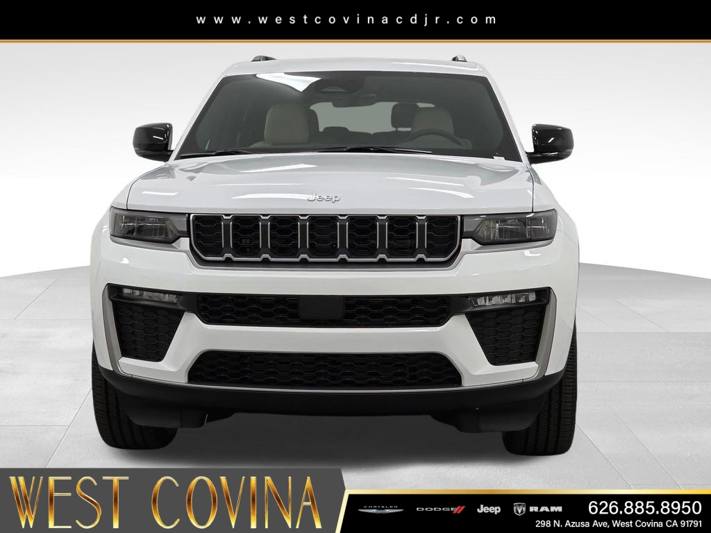 New 2026 Bright White Clear-Coat Exterior Paint Jeep Limited image 2