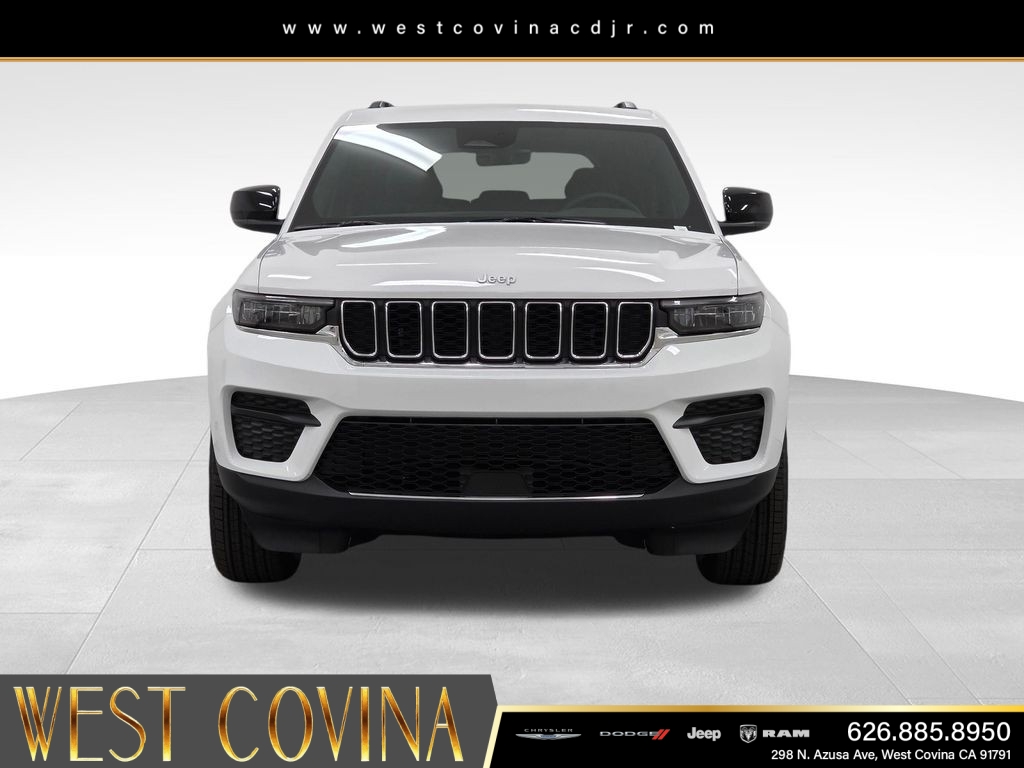 New 2026 Bright White Clearcoat Jeep Laredo image 2