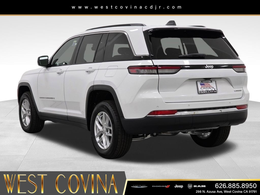 New 2026 Bright White Clearcoat Jeep Laredo image 7