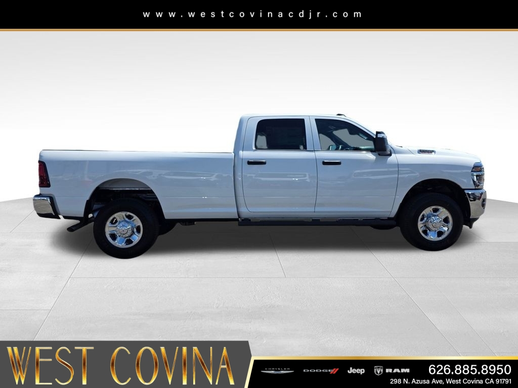 New 2026 Bright White Clearcoat RAM Tradesman image 4