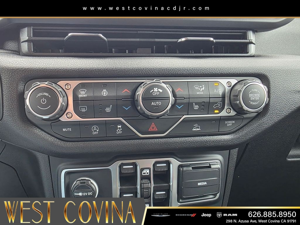 New 2026 Anvil Clearcoat Jeep California Edition image 15