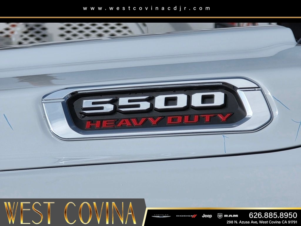 New 2026 Bright White Clear-Coat Exterior Paint RAM Tradesman image 10