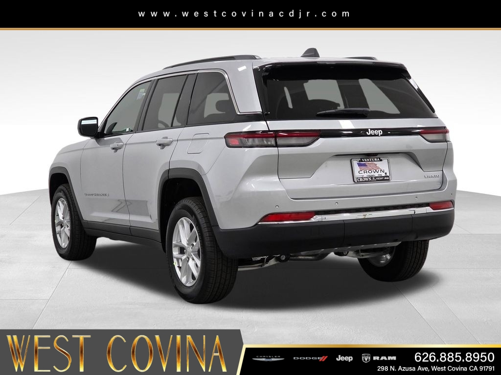 New 2026 Silver Zynith Jeep Laredo image 7