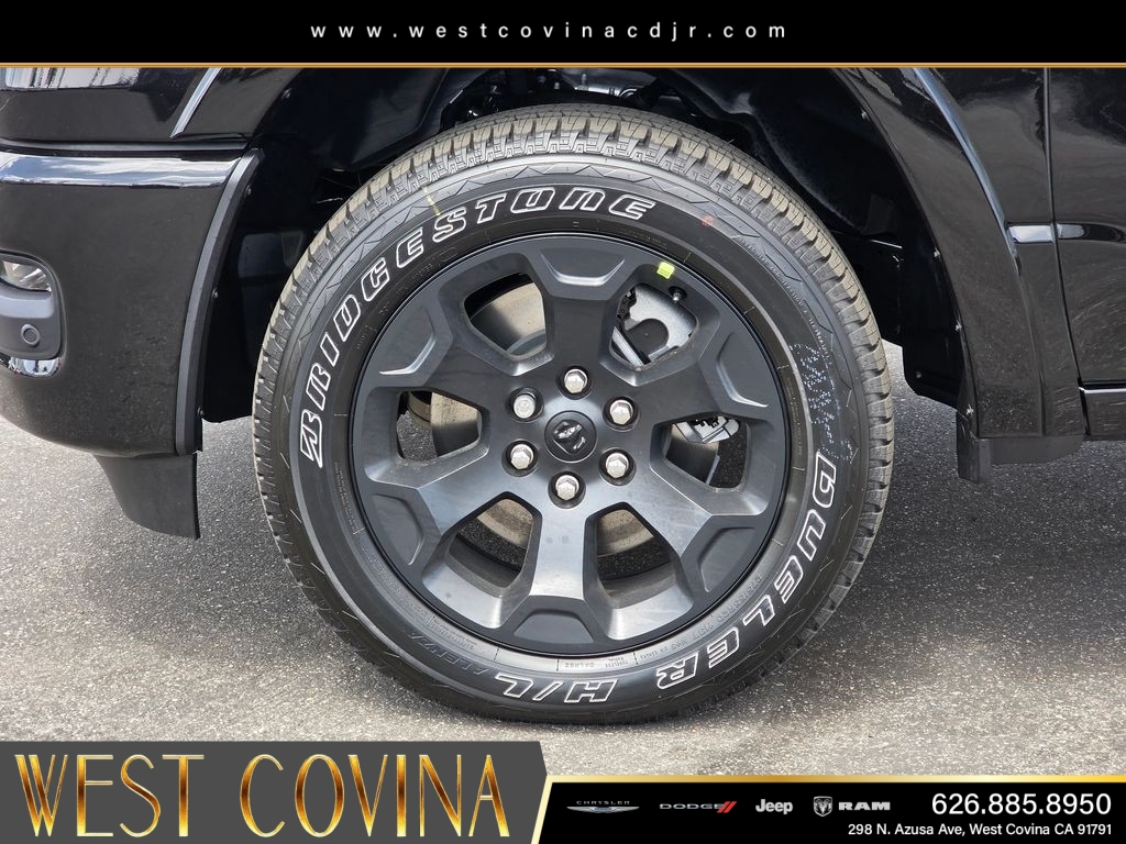 New 2026 Diamond Black Crystal Pearlcoat RAM Big Horn/Lone Star image 26