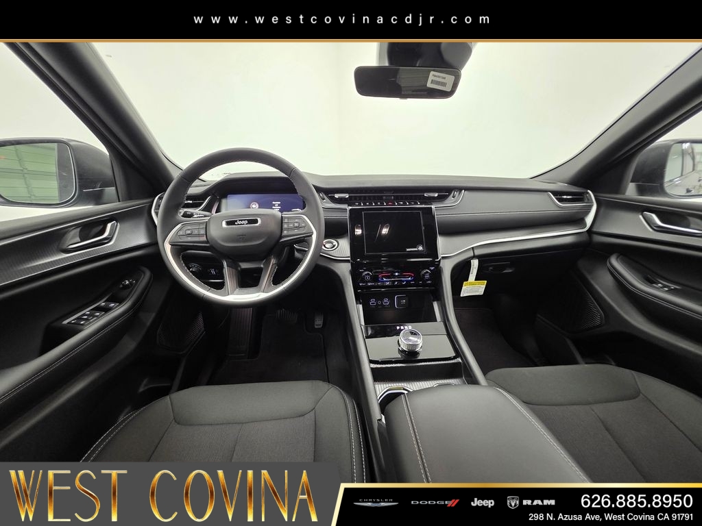 New 2026 Baltic Gray Metallic Clearcoat Jeep Laredo image 10