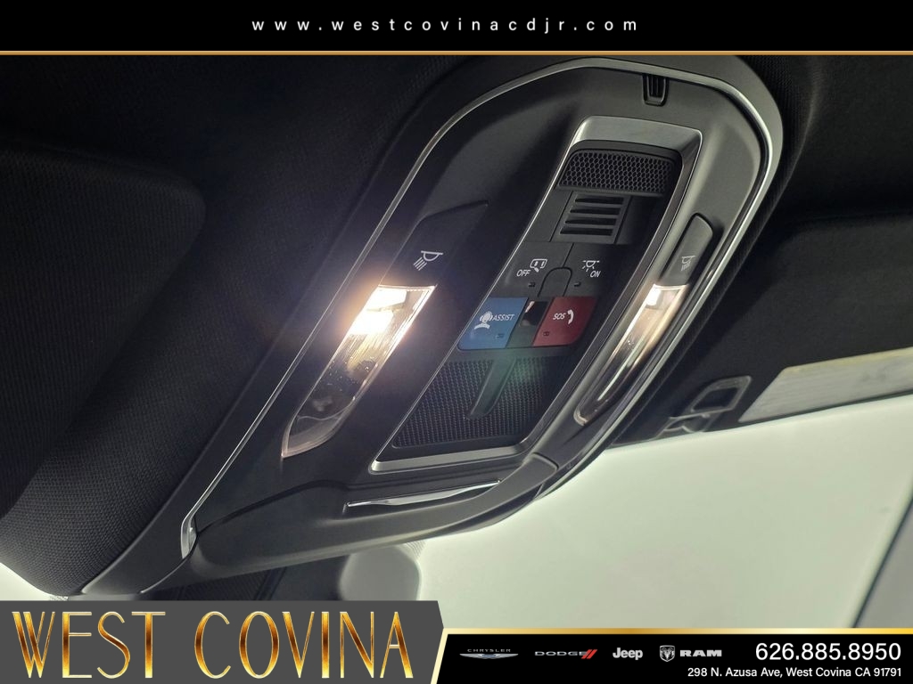 New 2026 Baltic Gray Metallic Clearcoat Jeep Laredo image 14