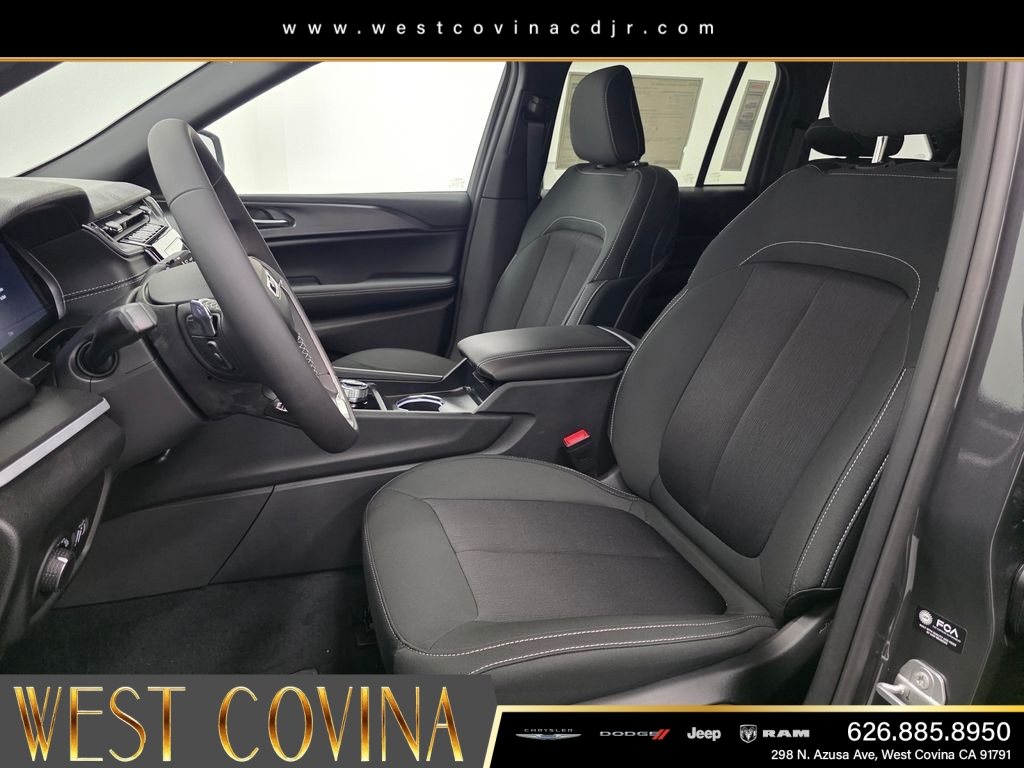 New 2026 Baltic Gray Metallic Clearcoat Jeep Laredo image 15