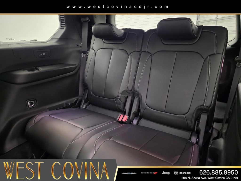New 2026 Copper Shino Metallic Clearcoat Jeep Limited image 11