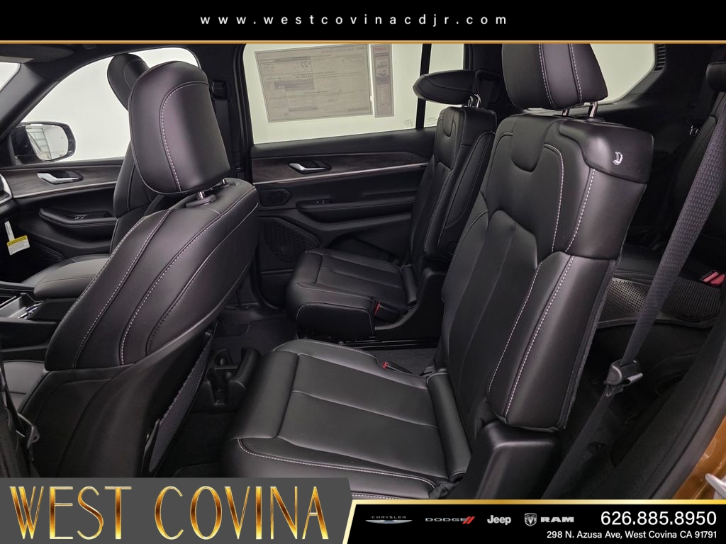 New 2026 Copper Shino Metallic Clearcoat Jeep Limited image 31