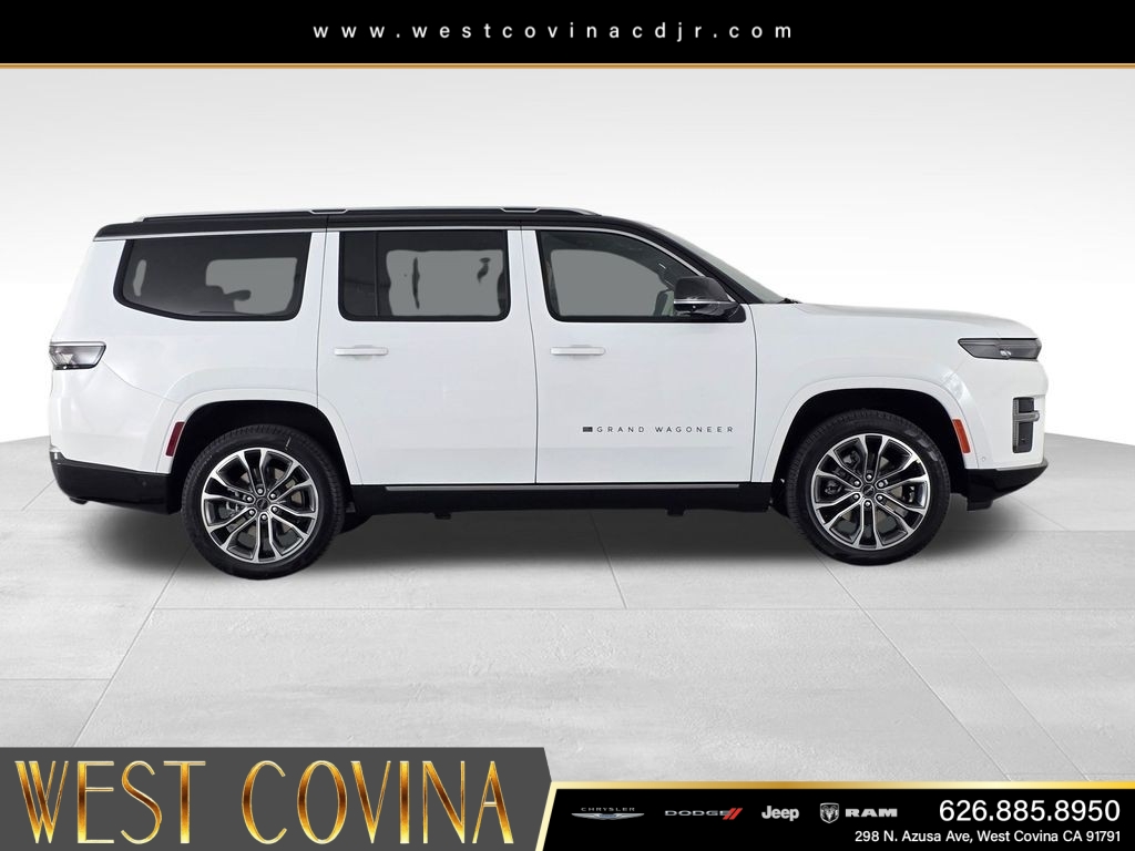 New 2026 Bright White Clearcoat Jeep Summit Reserve image 4