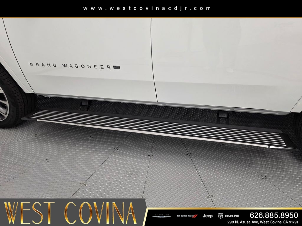 New 2026 Bright White Clearcoat Jeep Summit Reserve image 10