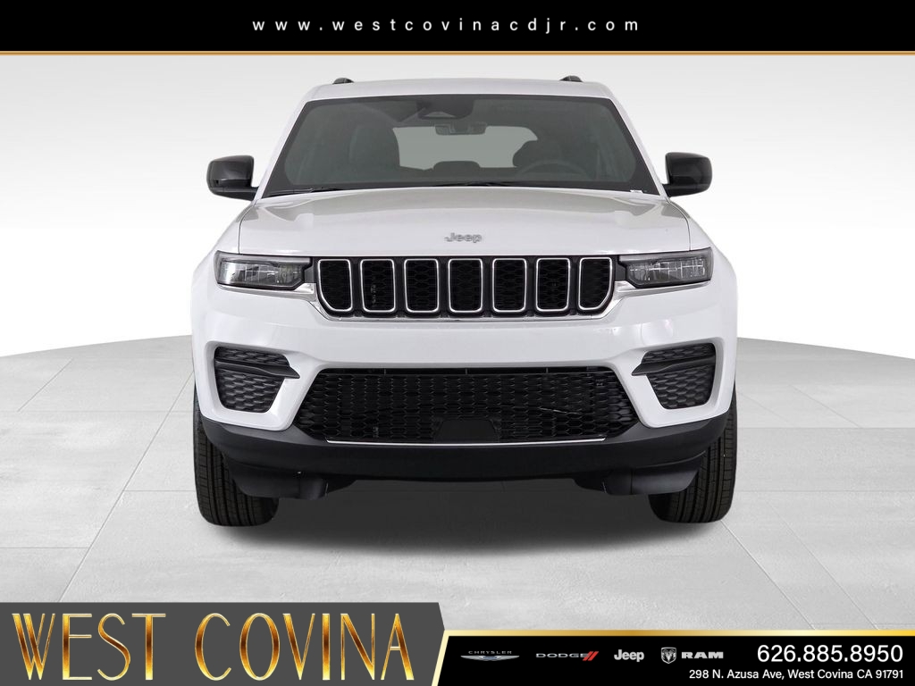New 2026 Bright White Clearcoat Jeep Laredo image 2
