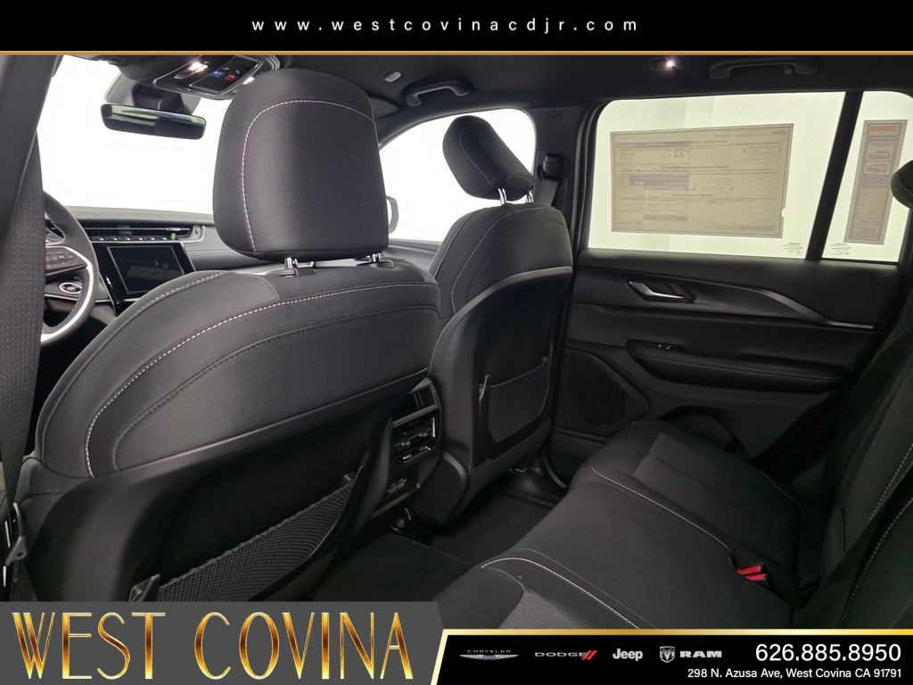 New 2026 Bright White Clearcoat Jeep Laredo image 11