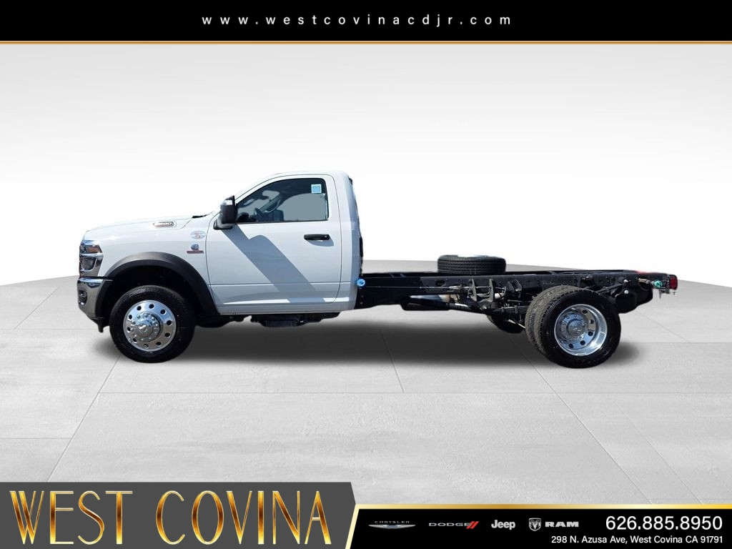 New 2026 Bright White Clearcoat RAM Tradesman image 3