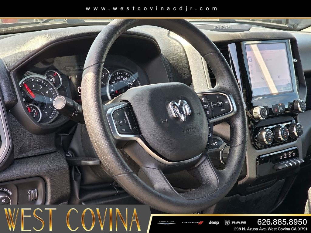 New 2026 Diamond Black Crystal Pearlcoat RAM Express image 12