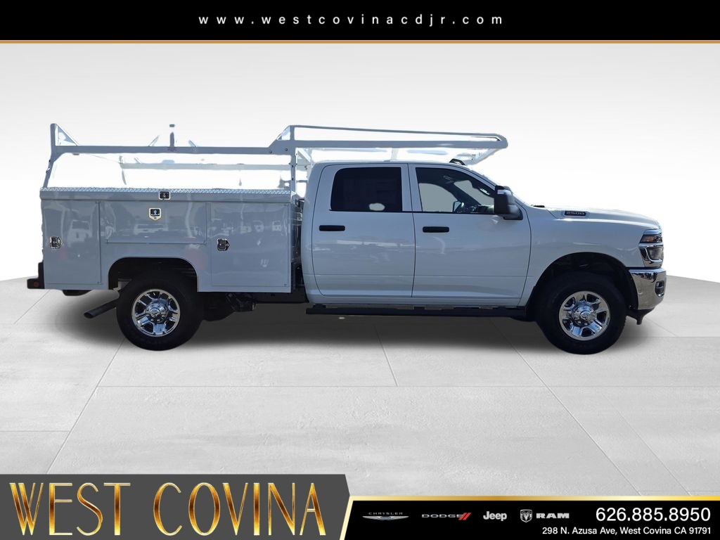 New 2026 Bright White Clearcoat RAM Tradesman image 4