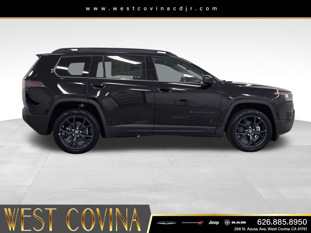 New 2026 Diamond Black Crystal Pearlcoat Jeep  image 4