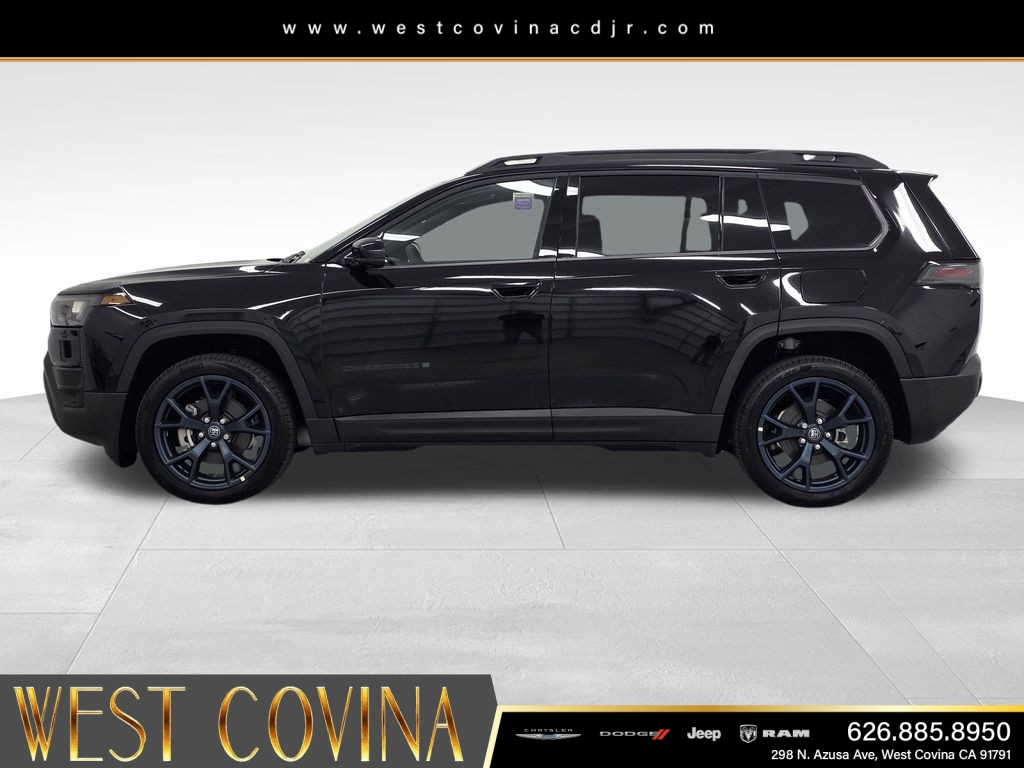 New 2026 Diamond Black Crystal Pearlcoat Jeep  image 8