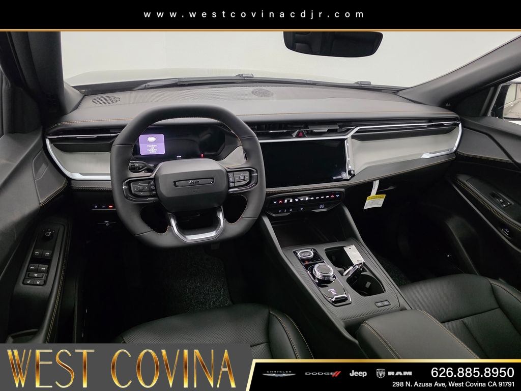 New 2026 Diamond Black Crystal Pearlcoat Jeep  image 10