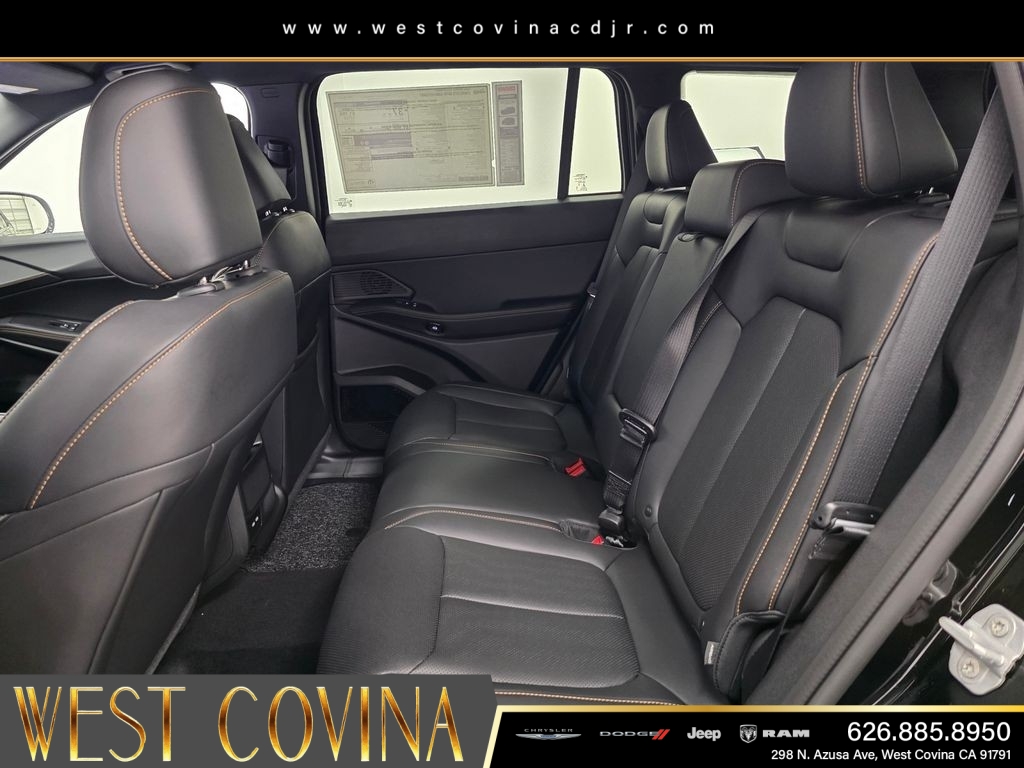 New 2026 Diamond Black Crystal Pearlcoat Jeep  image 12