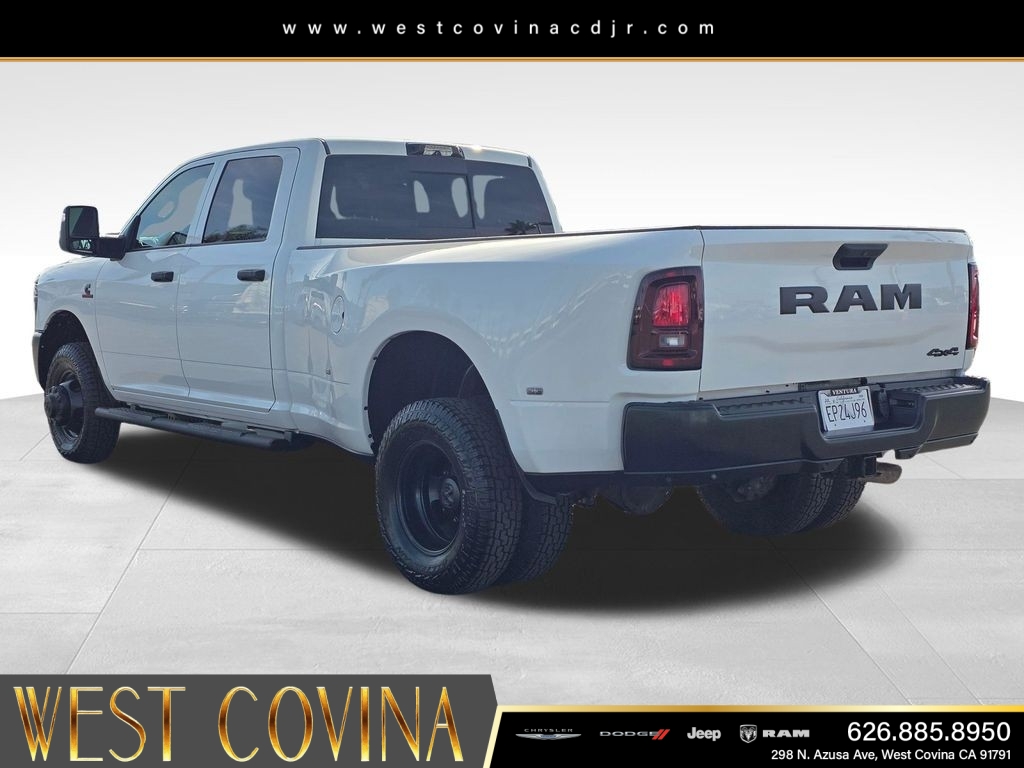 New 2026 Bright White Clear-Coat Exterior Paint RAM Tradesman image 5