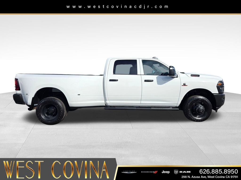 New 2026 Bright White Clear-Coat Exterior Paint RAM Tradesman image 8