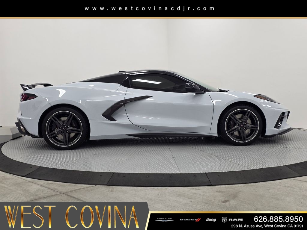 Used 2024 White Chevrolet Stingray image 8