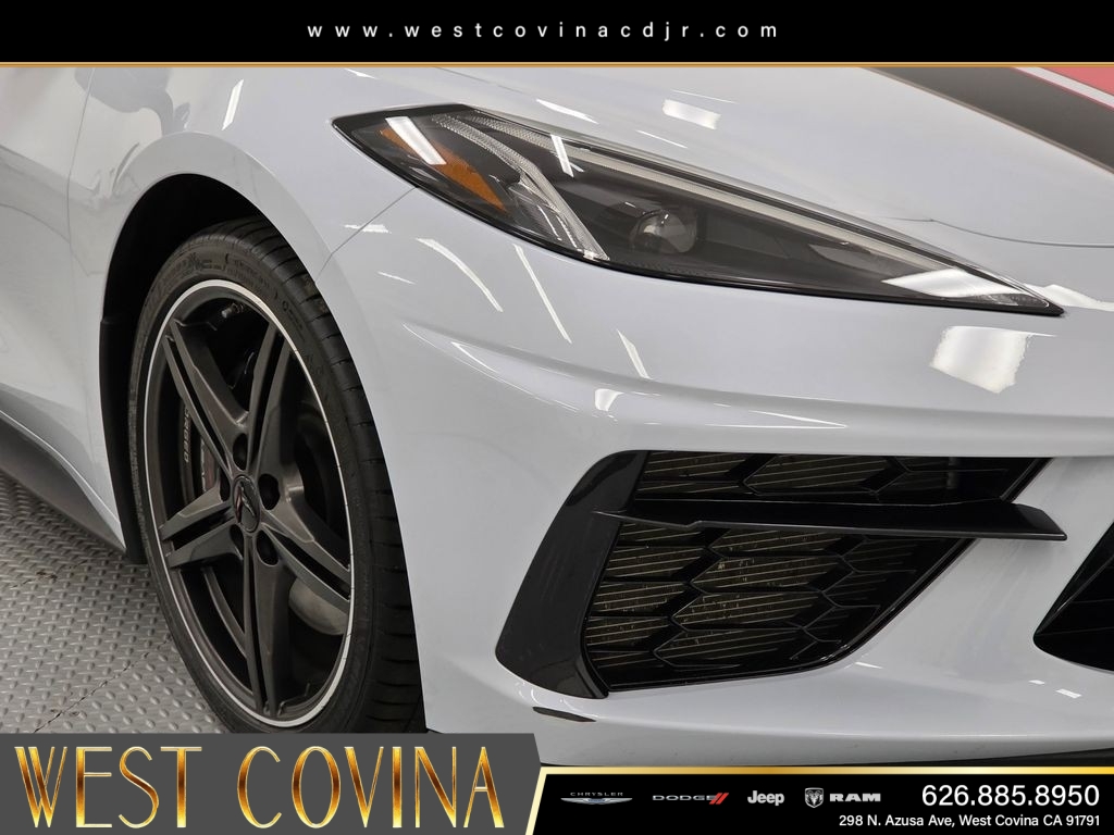 Used 2024 White Chevrolet Stingray image 11
