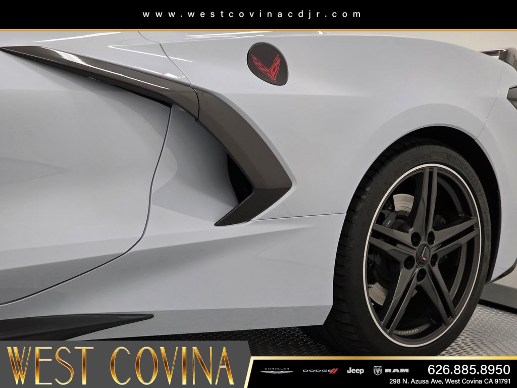 Used 2024 White Chevrolet Stingray image 13