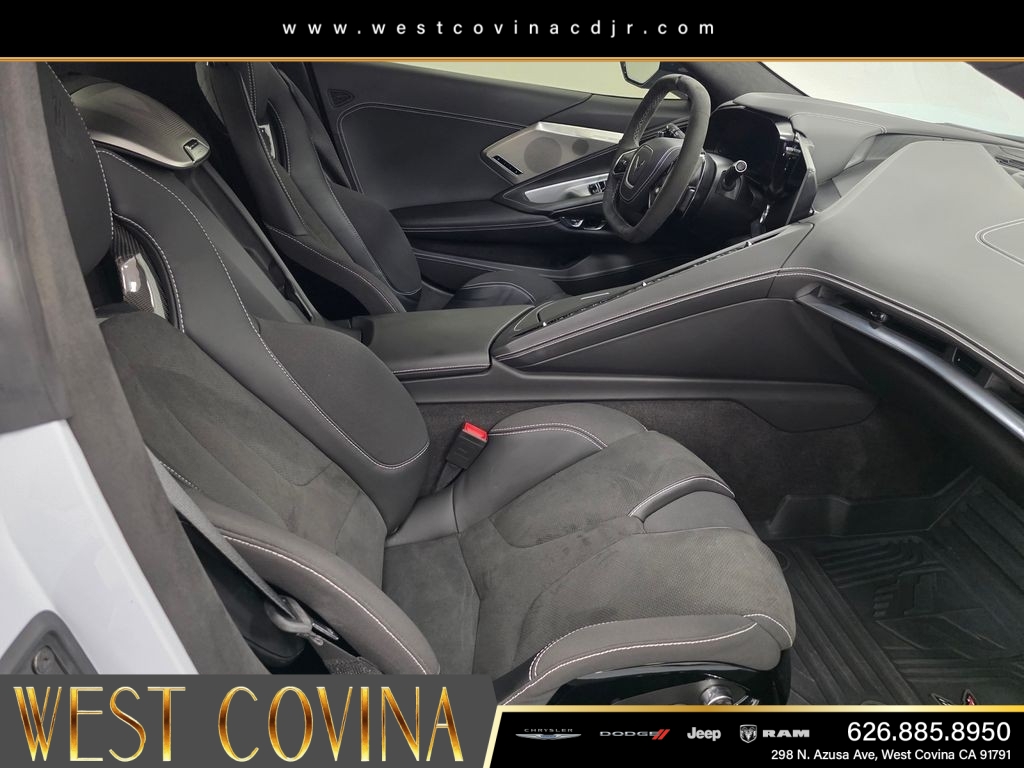 Used 2024 White Chevrolet Stingray image 20